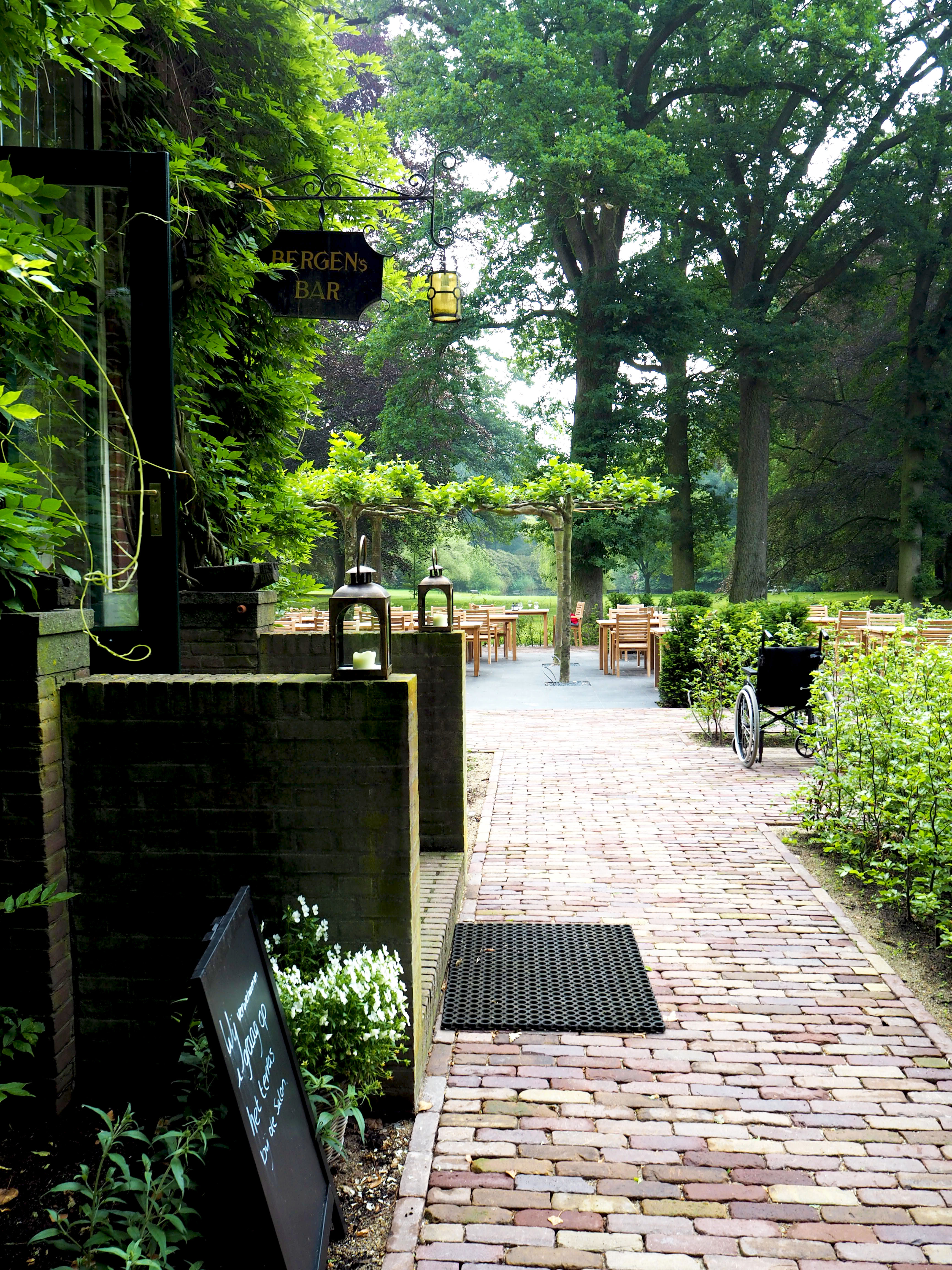 terras huize bergen vught